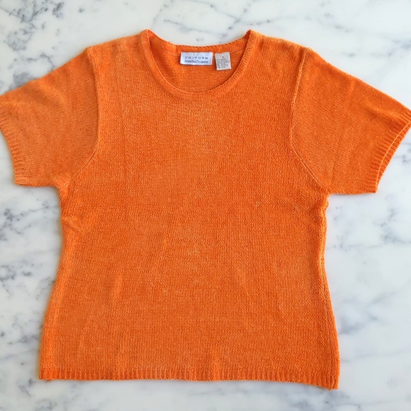 Uniform JohnPaulRichard Rayon and Acrylic Flame Orange Short Sleeve Sweater. - Picture 3 of 4